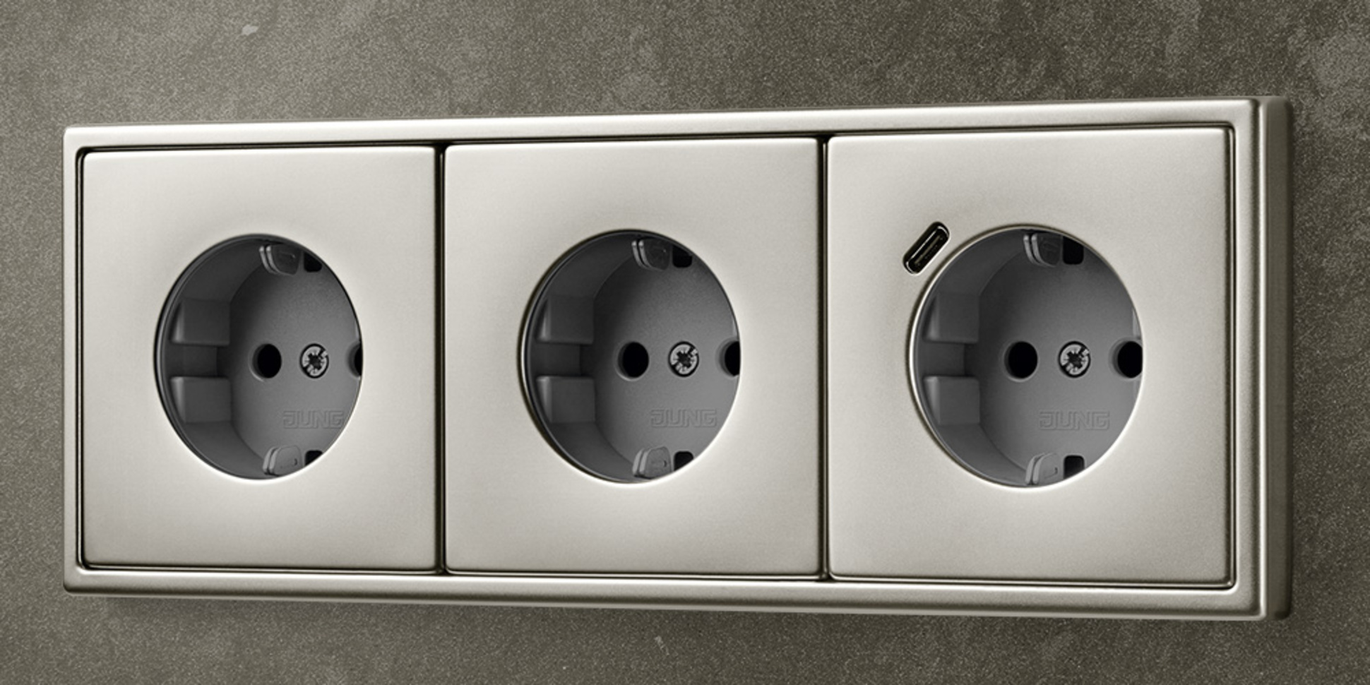 SCHUKO® Steckdosen mit USB bei Spenler Elektrotechnik in Fronhausen
